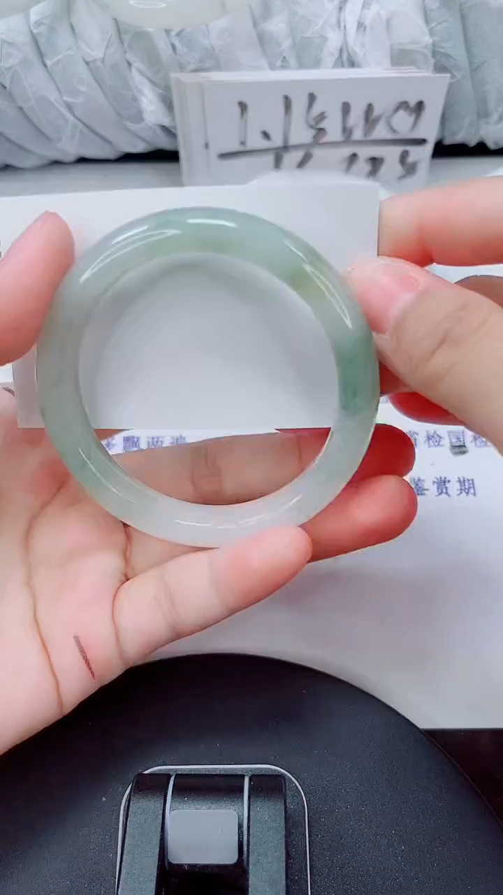 未镶嵌手镯石英质玉110-54/55