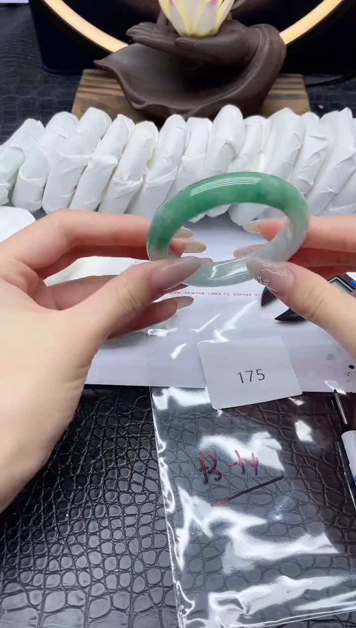 未镶嵌手镯翡翠翡翠一物一图175