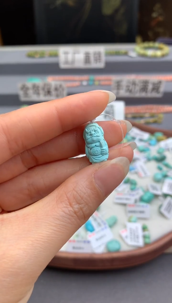 未镶嵌绿松石雕刻茜.n74