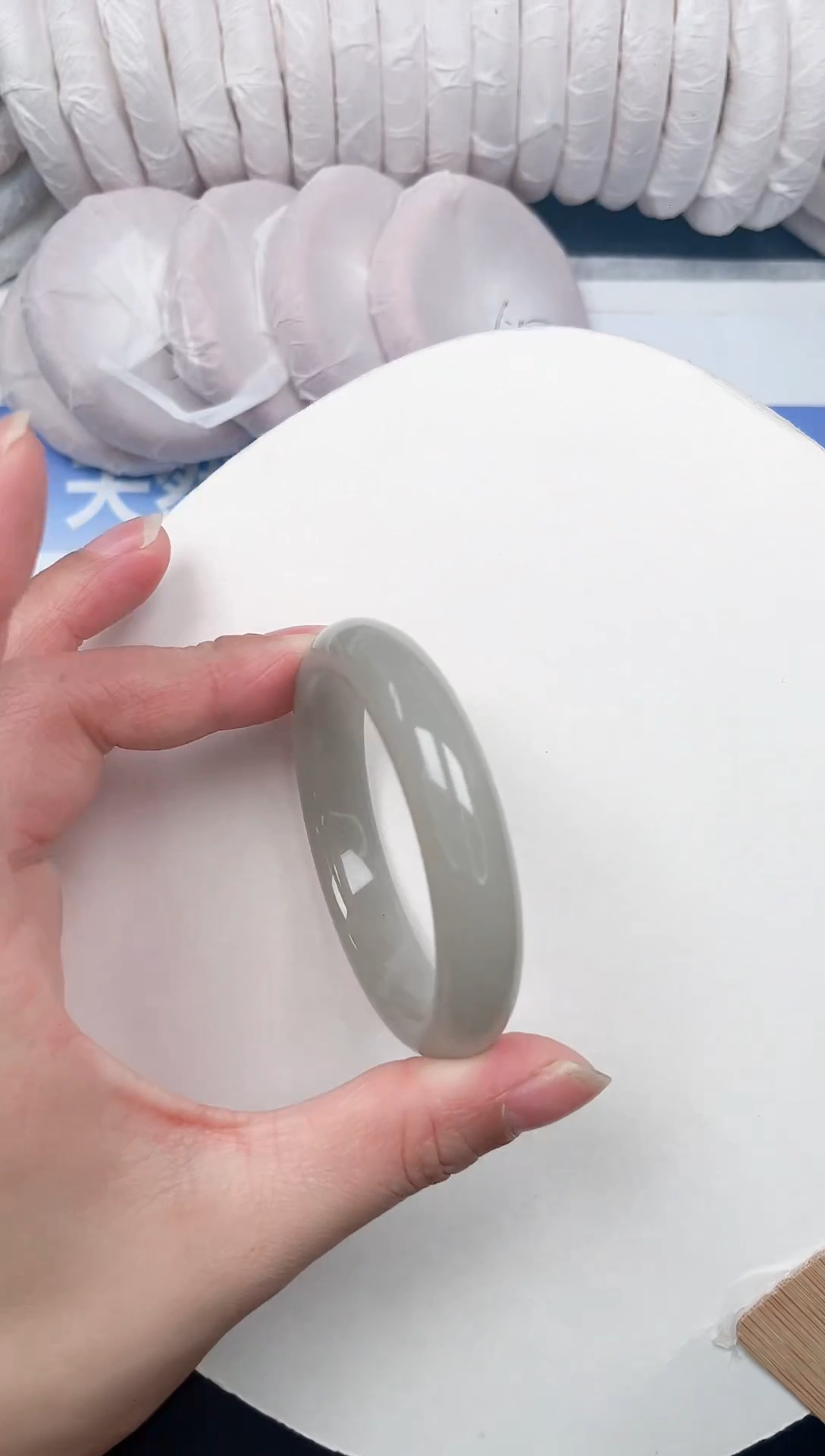 未镶嵌手镯石英质玉38-55