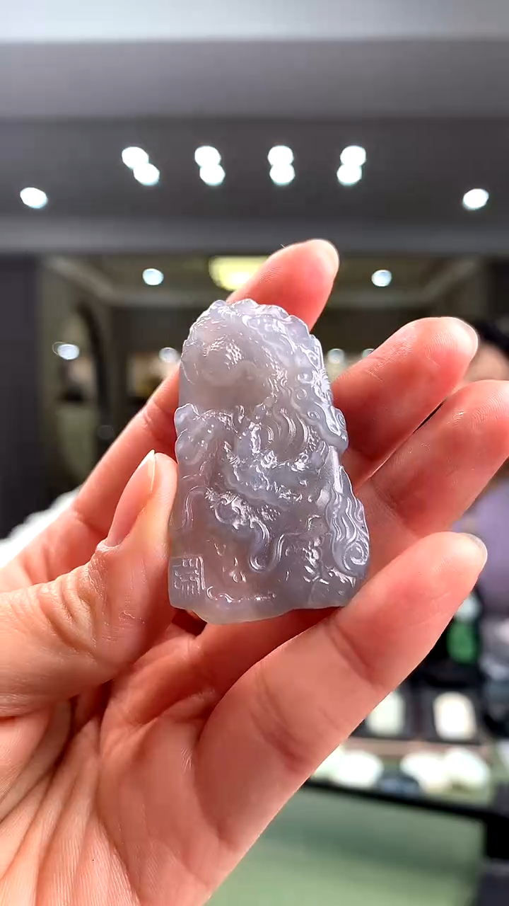 颈饰未镶嵌和田玉挂件