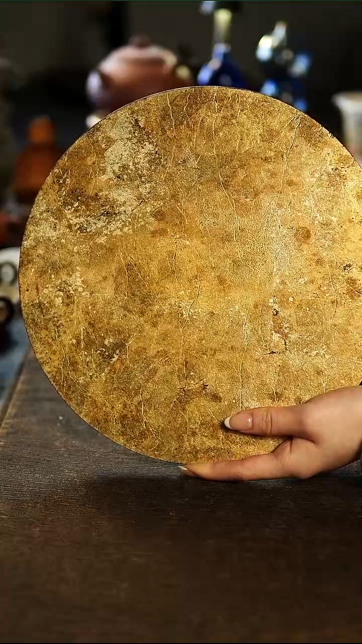 瘦马金箔圆壶承大