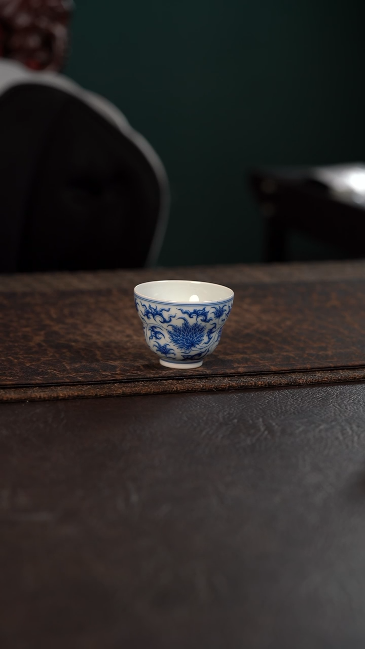 【闪购商品】杯聚澜堂缠枝菊小葫芦杯