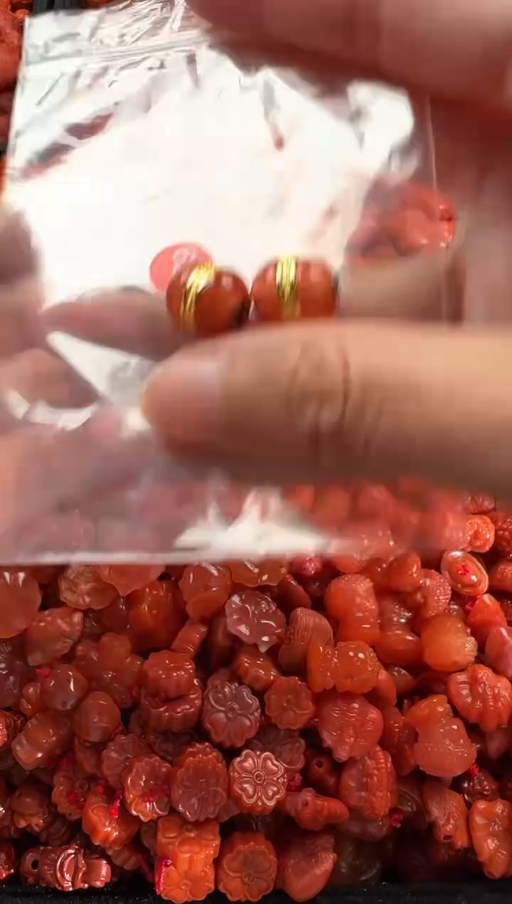 【闪购商品】南红玛瑙颈饰未镶嵌1