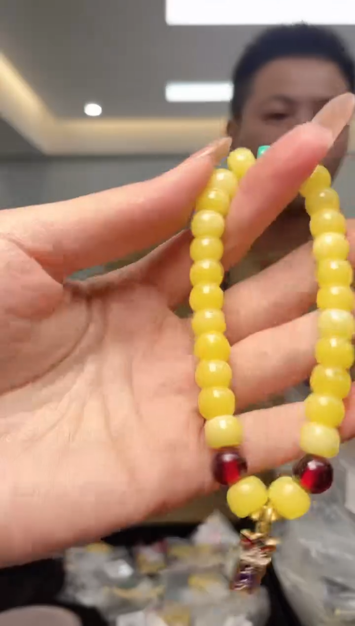 【闪购商品】蜜蜡裸石未镶嵌（多样性单个发货）