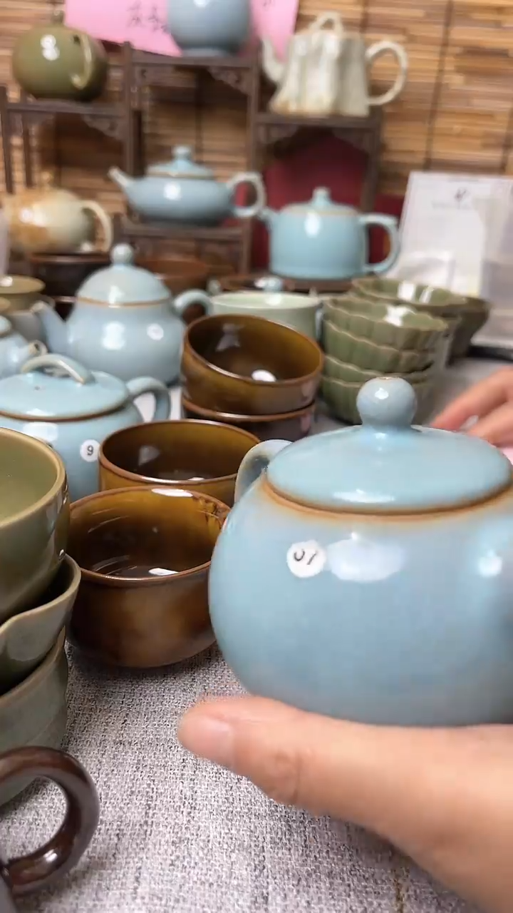 【闪购商品】瓷片原生态原矿天蓝西施釉惊壶