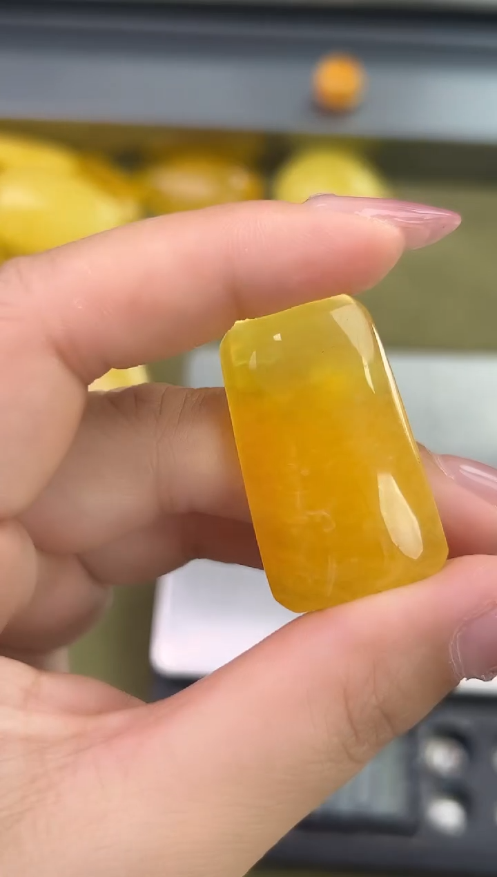 裸石琥珀未镶嵌天然琥珀蜜蜡吊坠