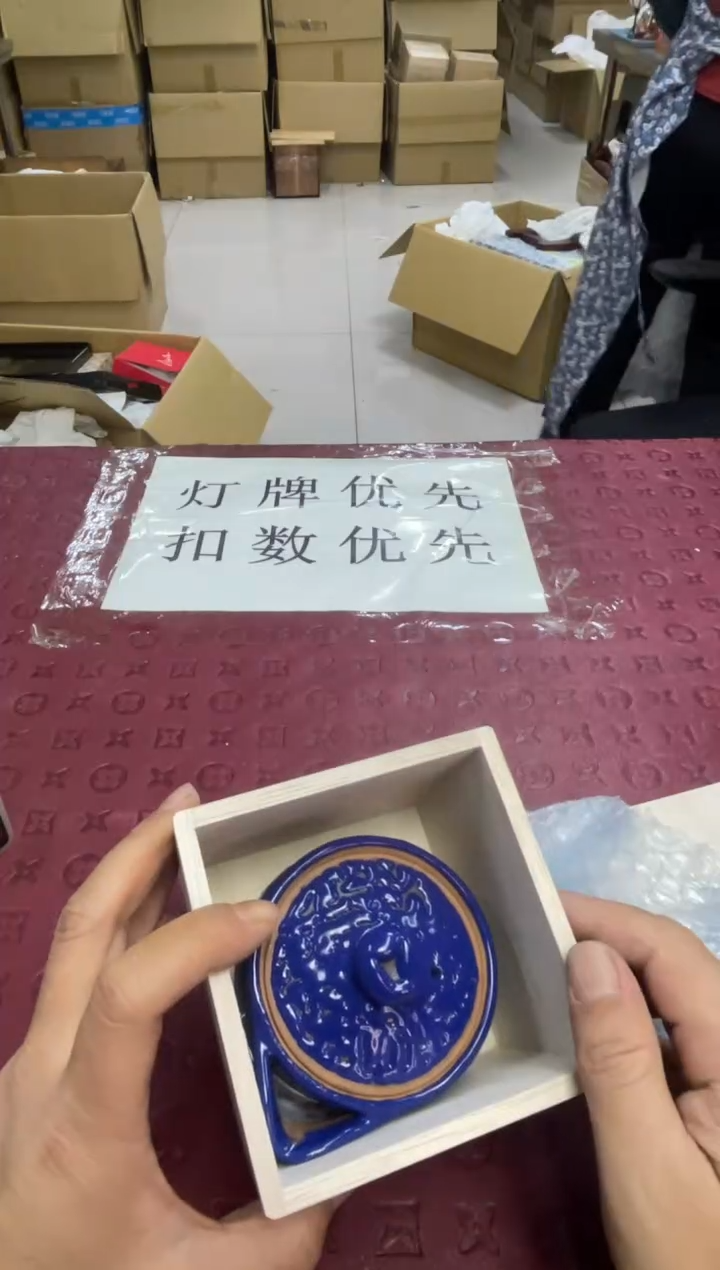 M****卡默认微瑕，no退no换，介意勿拍