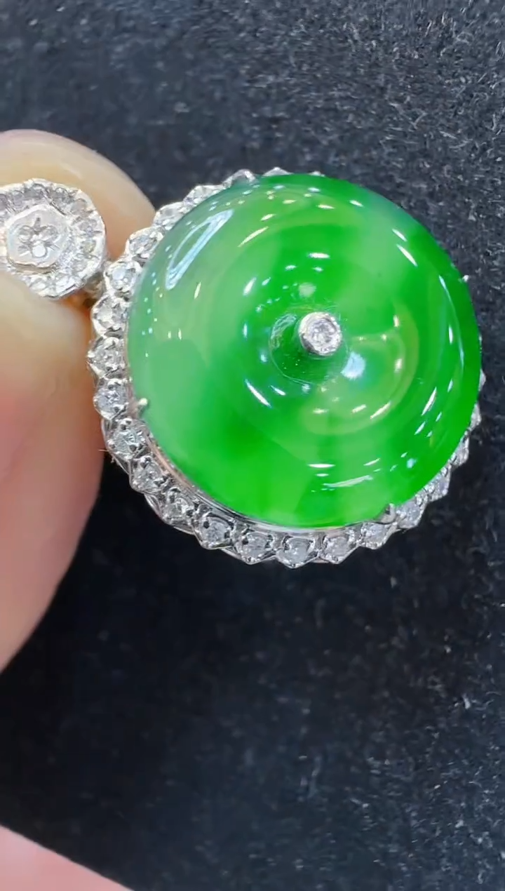 翡翠18K金镶嵌吊坠(不含链)多样性团购发一件