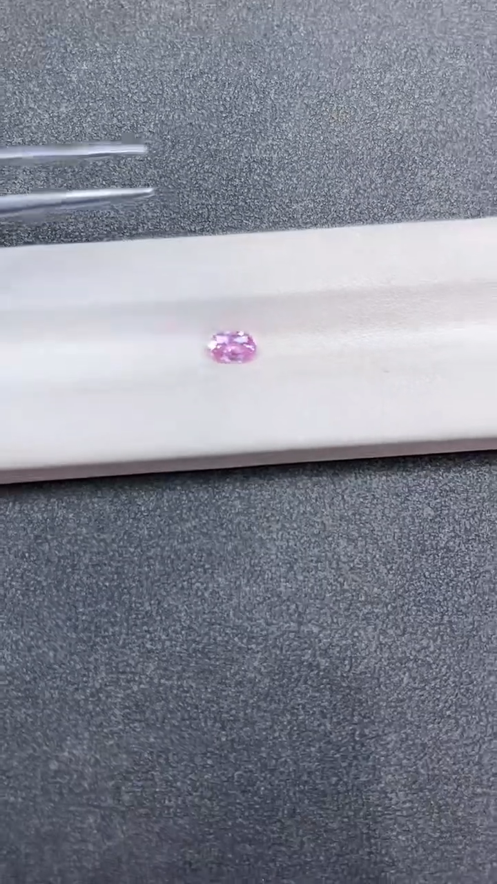 蓝宝石裸石未镶嵌裸石