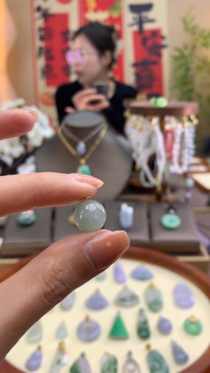 【闪购商品】翡翠颈饰18K金镶嵌珠子