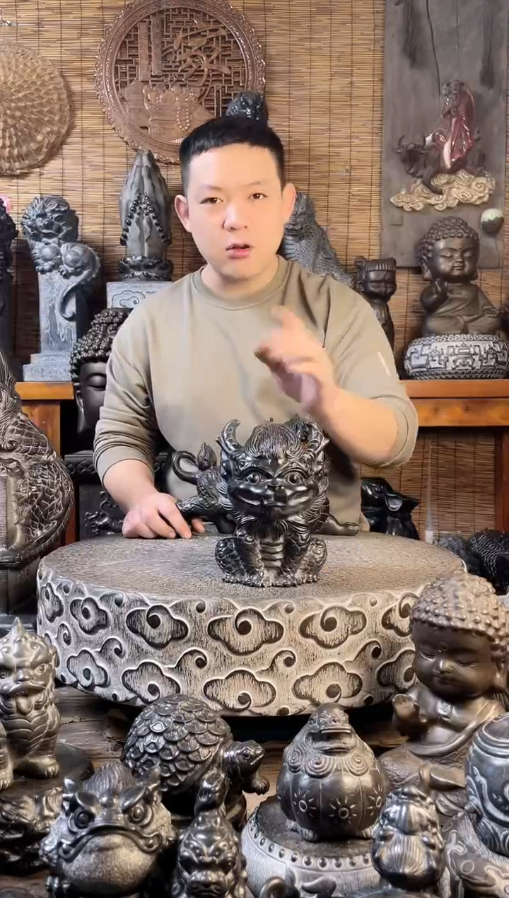 【闪购商品】20带角Q版麒麟天然青石雕刻