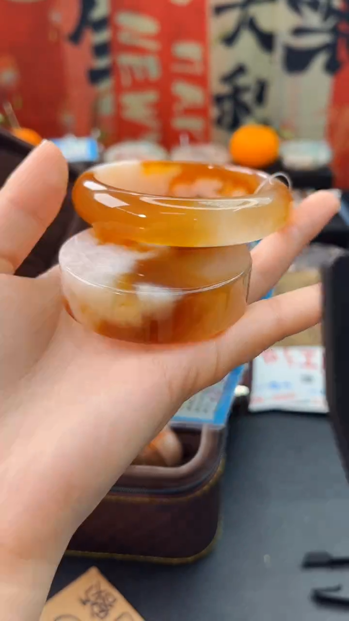 【闪购商品】石英质玉手镯未镶嵌赠送镯心（57圈口）