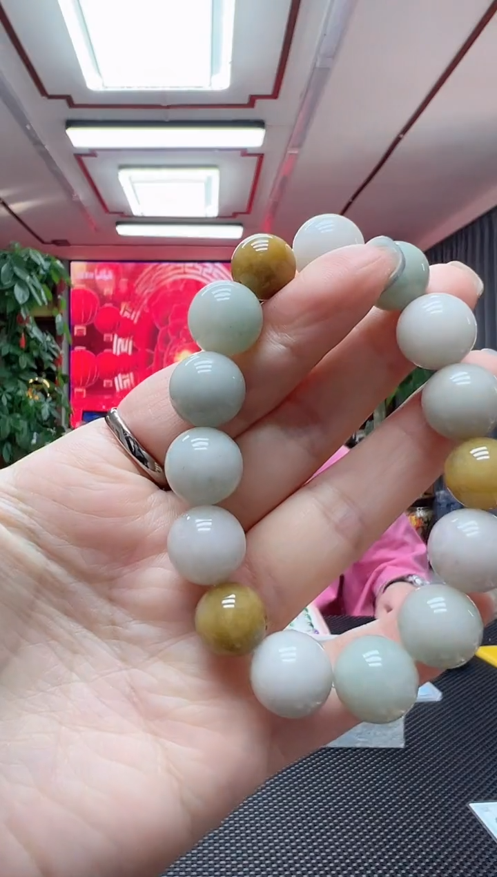 【闪购商品】翡翠手串未镶嵌多样性发货其中发一