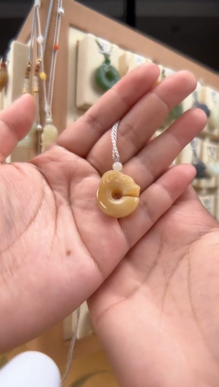 【闪购商品】和田玉颈饰未镶嵌玉猪龙吊坠