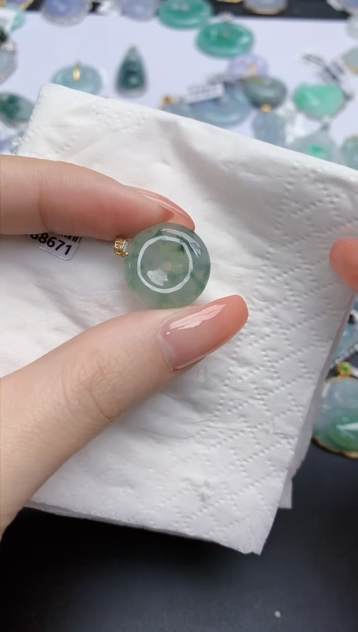 【闪购商品】翡翠颈饰18K金镶嵌天然缅甸翡翠A货