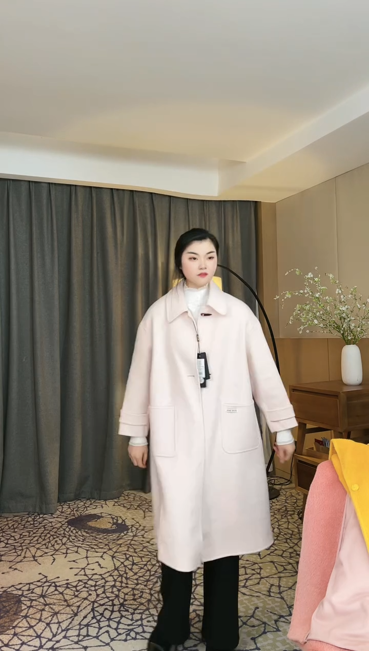 100羊毛大衣  130斤