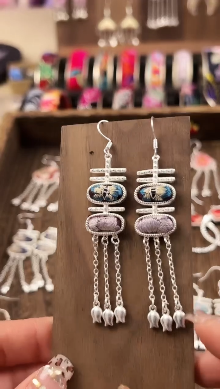 【闪购商品】织绣民族风老绣饰品441