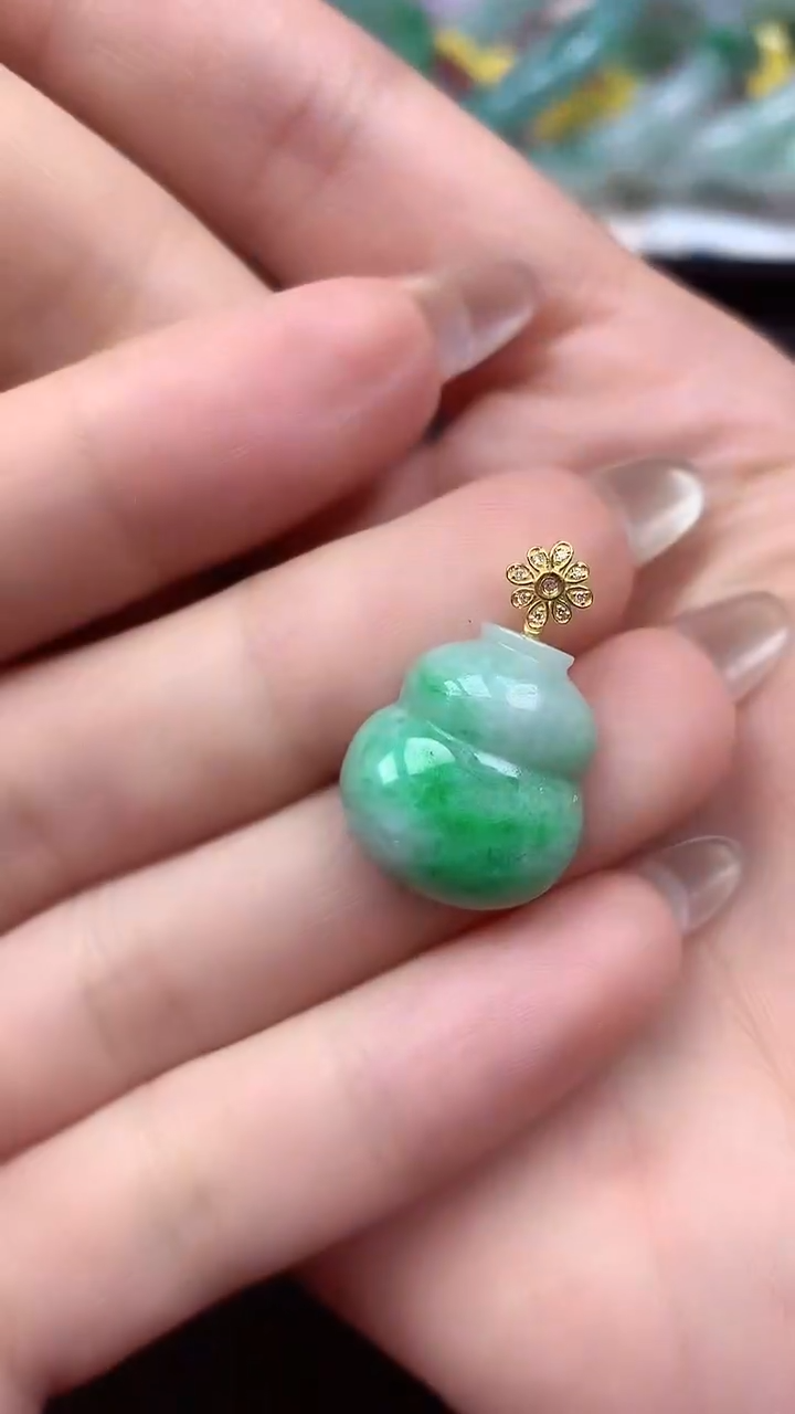 【闪购商品】翡翠颈饰18K金镶嵌颈饰