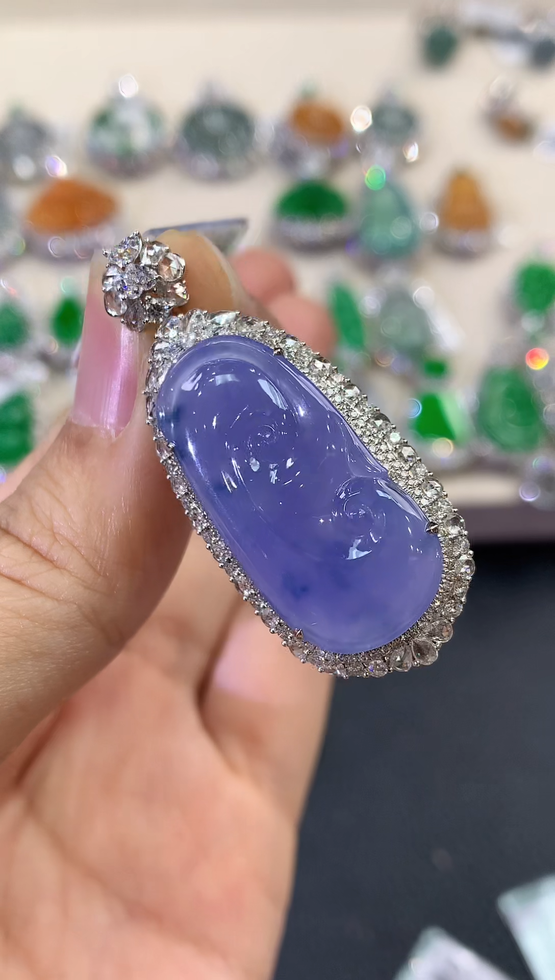 【闪购商品】翡翠吊坠(不含链)18K金镶嵌D25     有色差