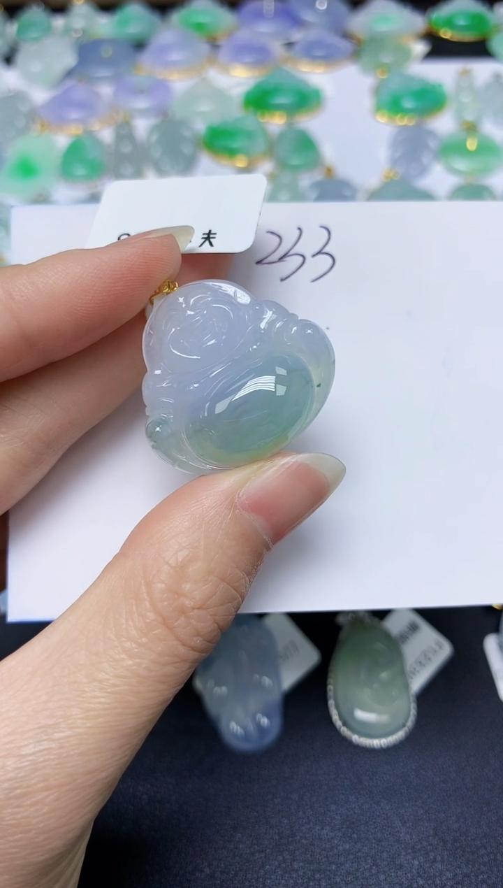 翡翠18K金镶嵌颈饰天然缅甸翡翠A货