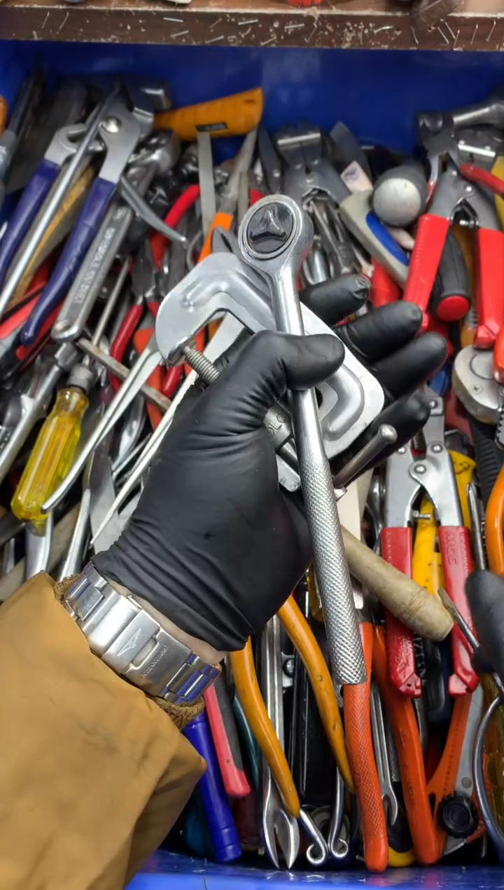 C**.可乐日本工具仓库闪购链接