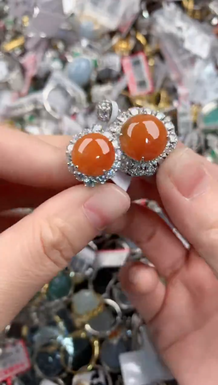 银S925镶嵌戒指翡翠666       9