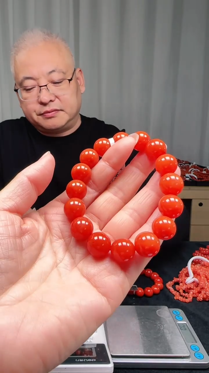 未镶嵌多样性发一件南红玛瑙【高货】柿子红13mm保山圆珠单圈 