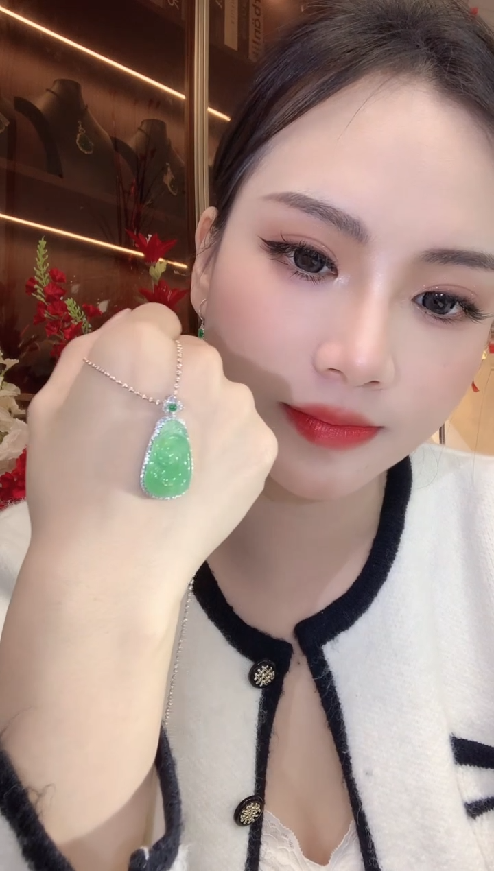 【闪购商品】翡翠吊坠(不含链)18K金镶嵌C5
