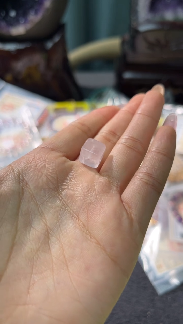 【闪购商品】水晶`未镶嵌201多样性发其一/