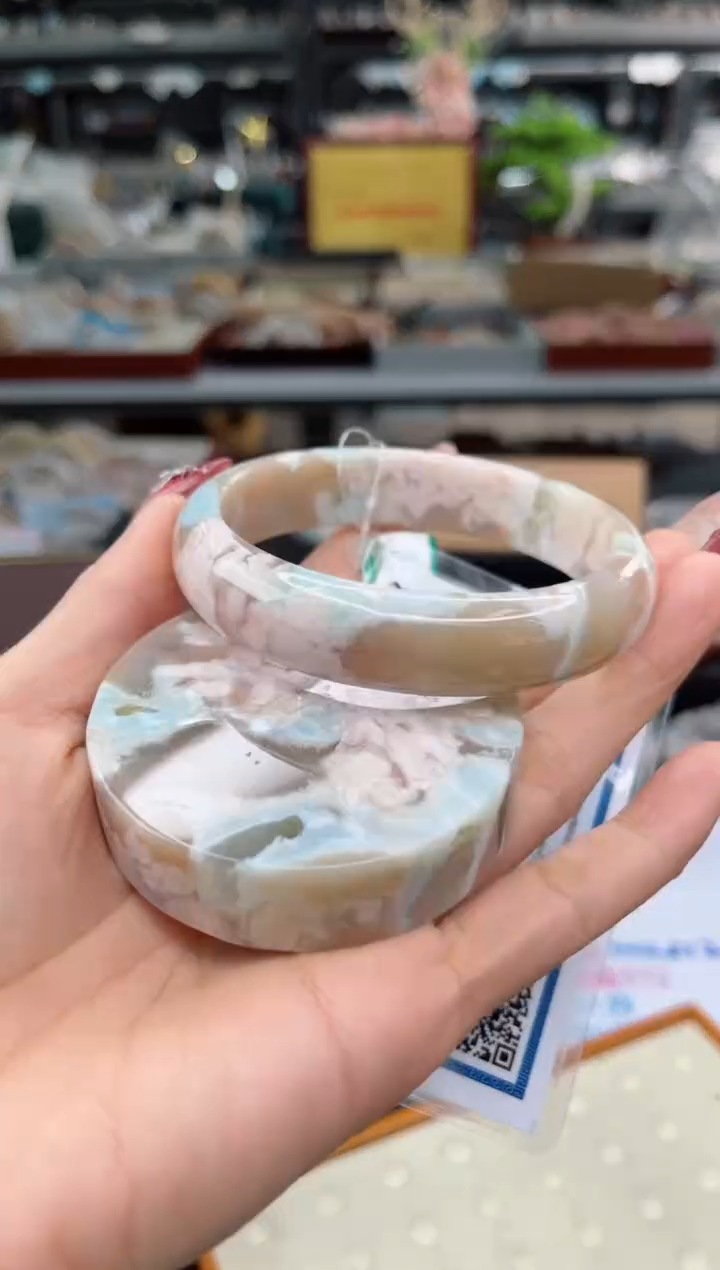 【闪购商品】石英质玉手镯未镶嵌64圈口（赠品镯心）S9091