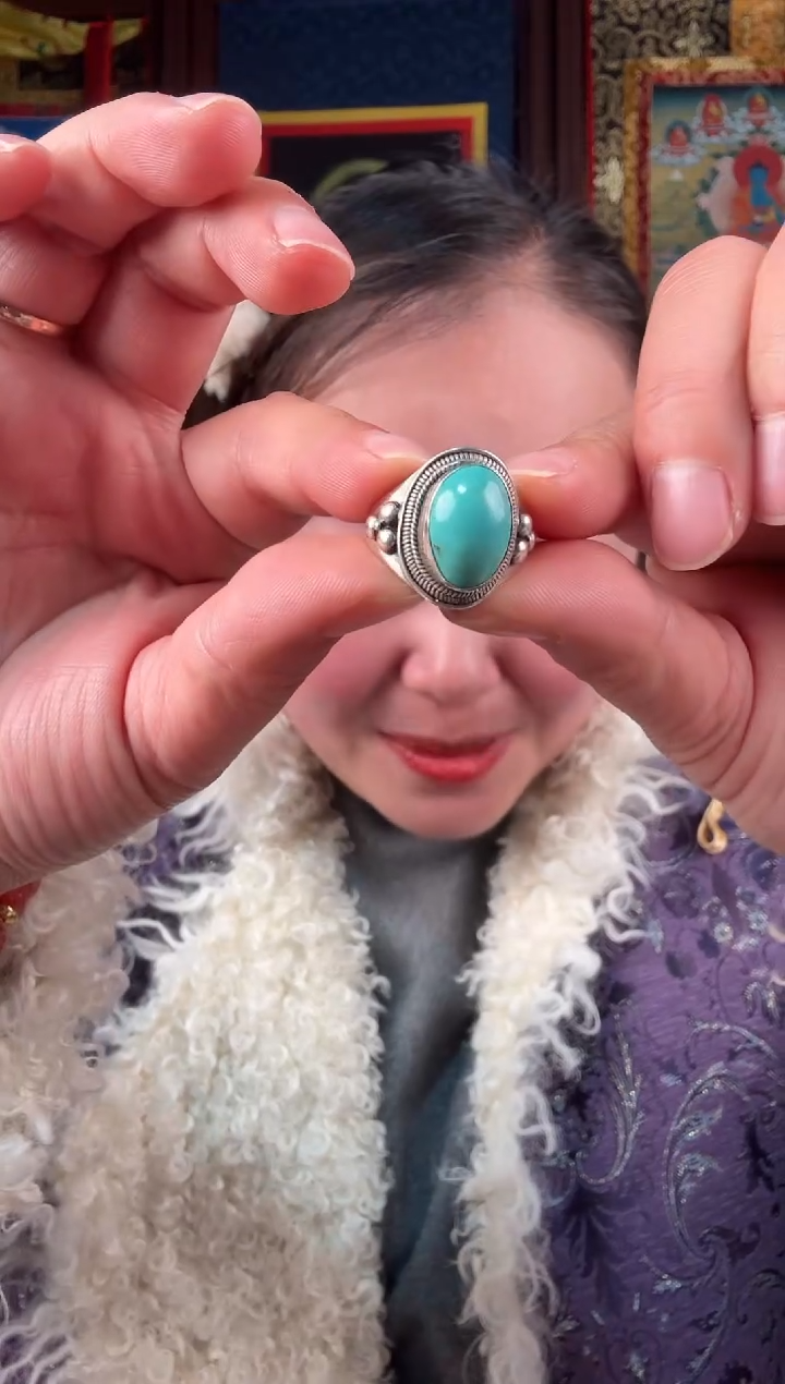 无非金属藏地戒指  