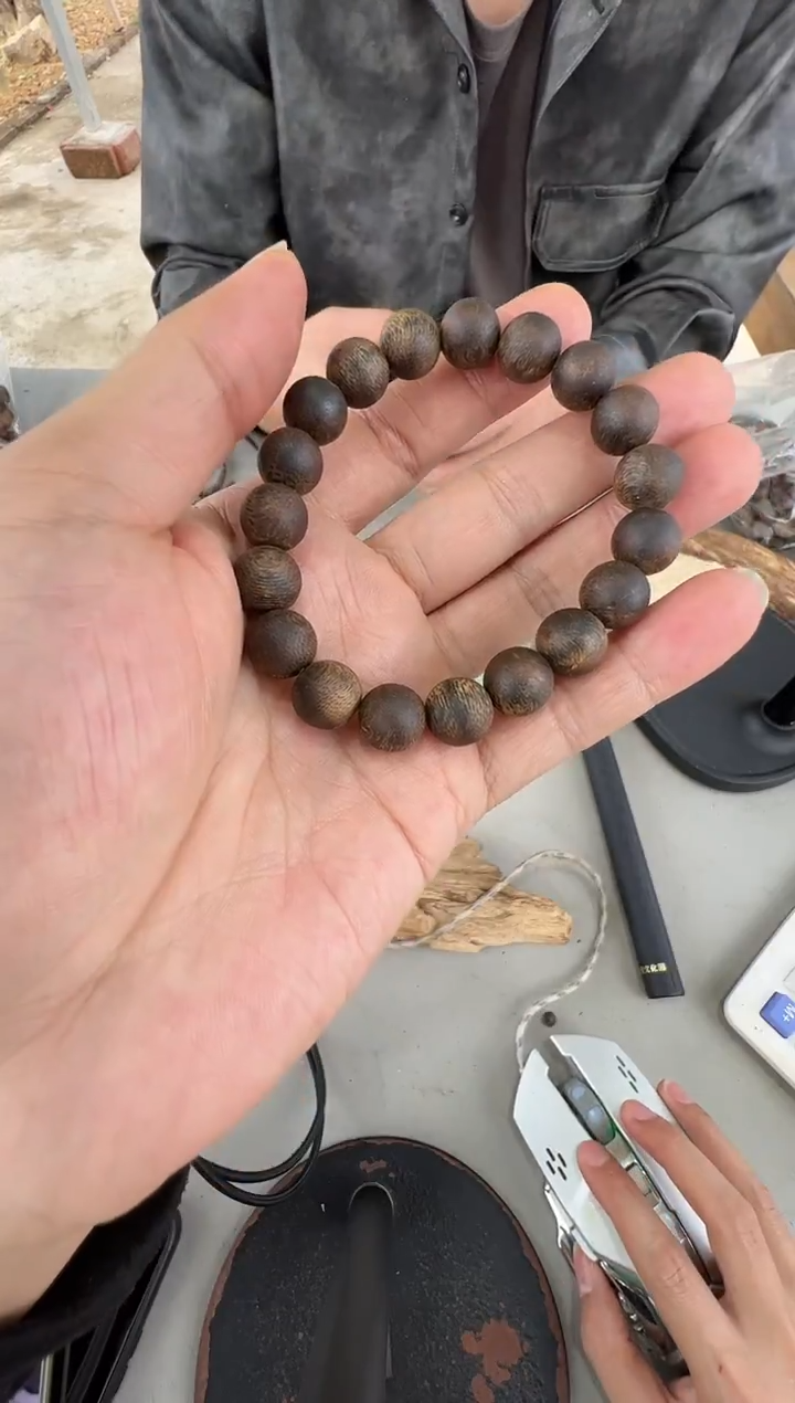 沉香沉香枕红骨沉水1.0圆珠单圈多样性发一