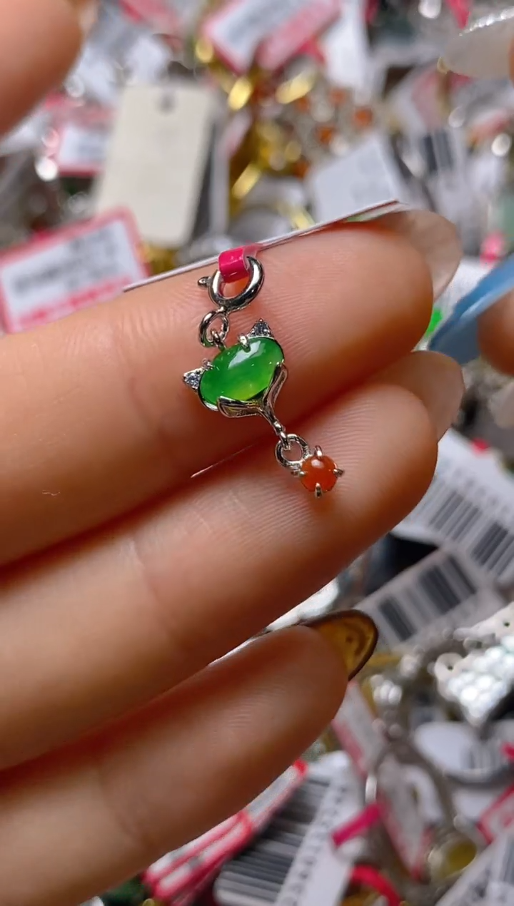 银S925镶嵌戒指翡翠百内无证书