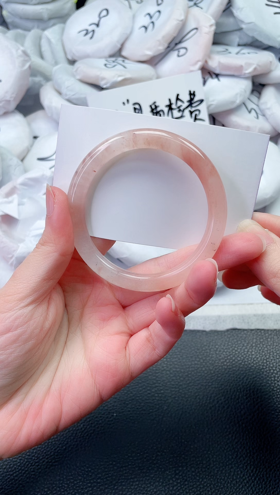 【闪购商品】石英质玉手镯未镶嵌Y224