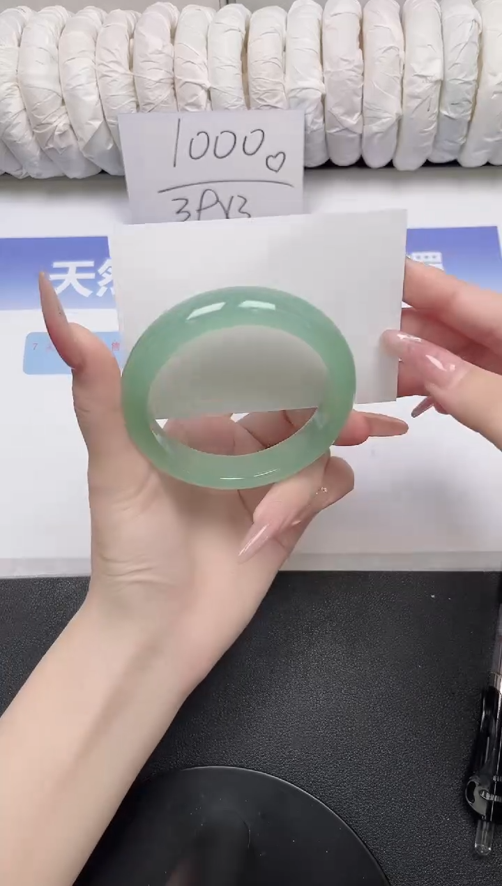 未镶嵌手镯石英质玉53-58.2