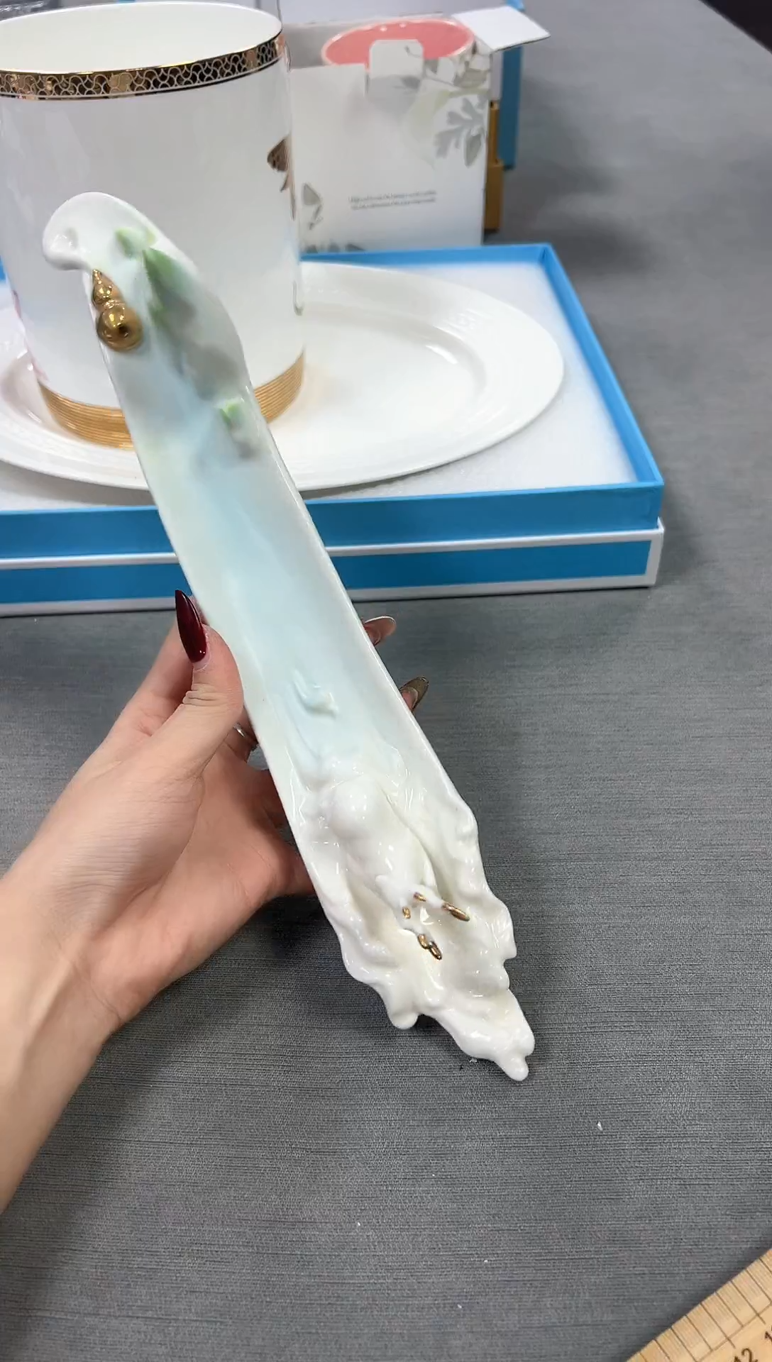 【闪购商品】瓷片新号开播不计成本欢迎点菜！