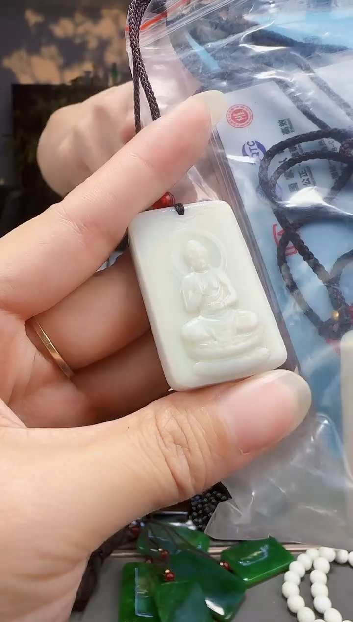 和田玉未镶嵌颈饰拍一发一多样性发货