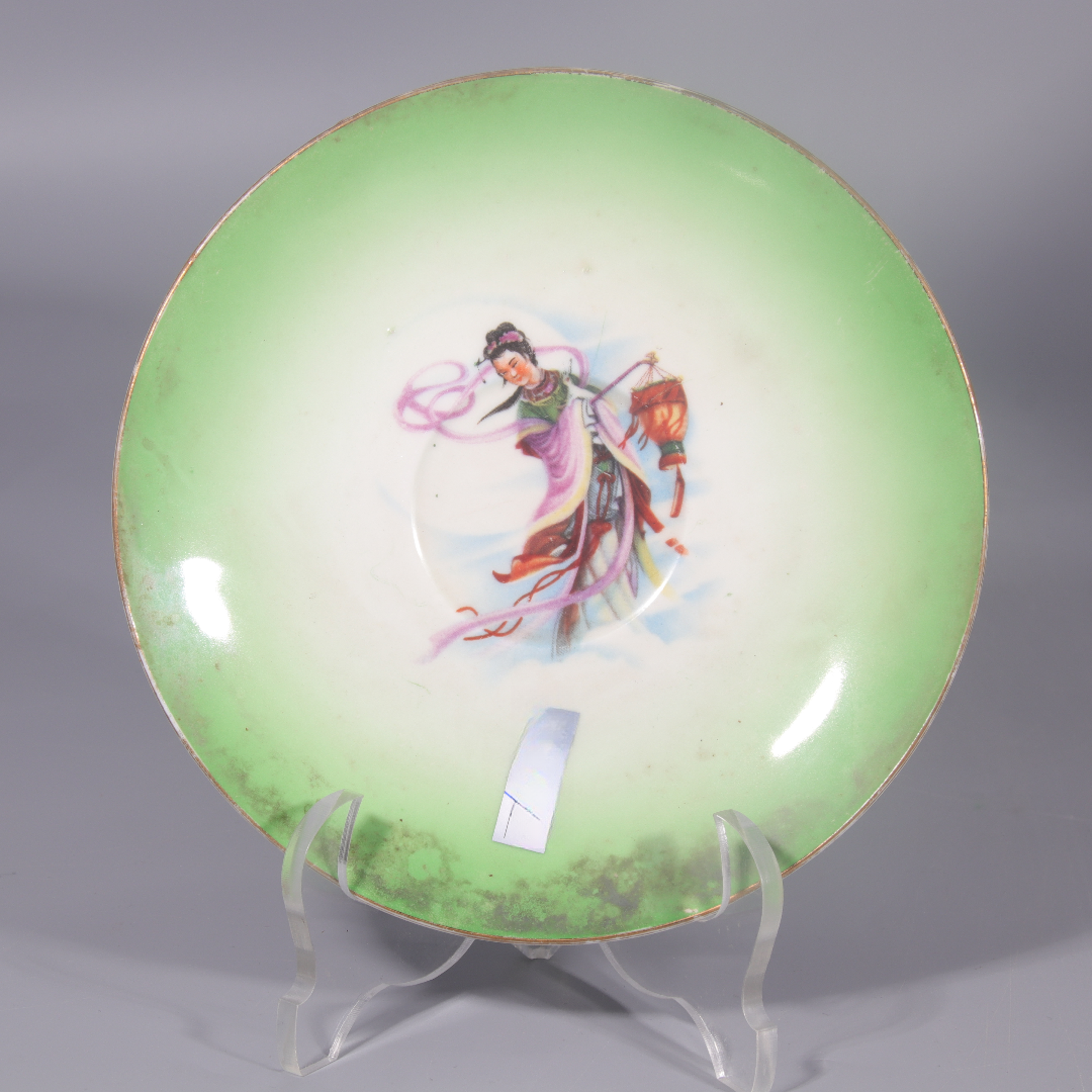 粉彩人物纹盘    H502-010