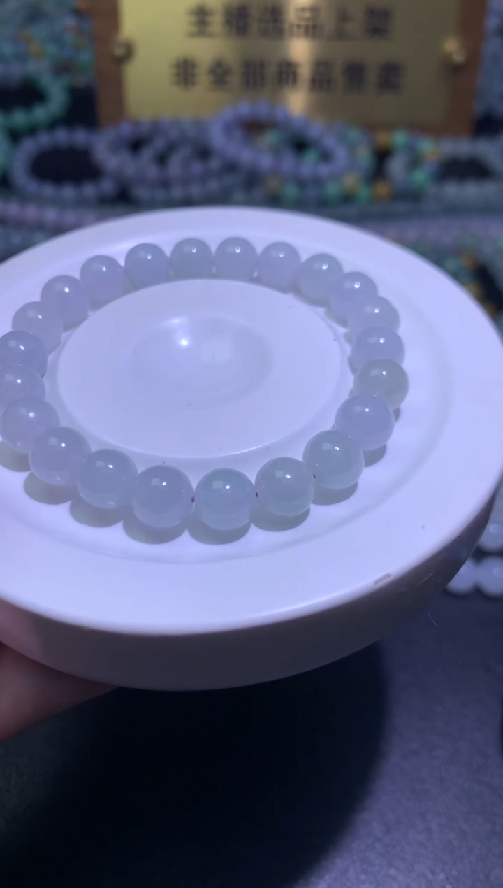 翡翠未镶嵌颈饰净货