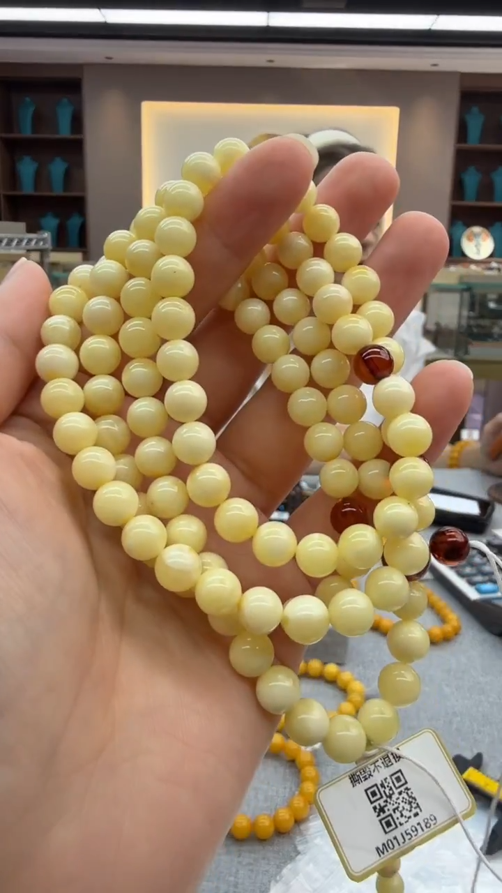 琥珀颈饰未镶嵌316秒拍号 假一罚三