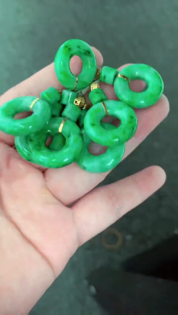 翡翠18K金镶嵌颈饰多样性发货其中一件