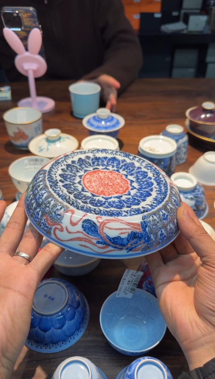 【闪购商品】清本源内模印海水青花·拓片飞天千佛苹果