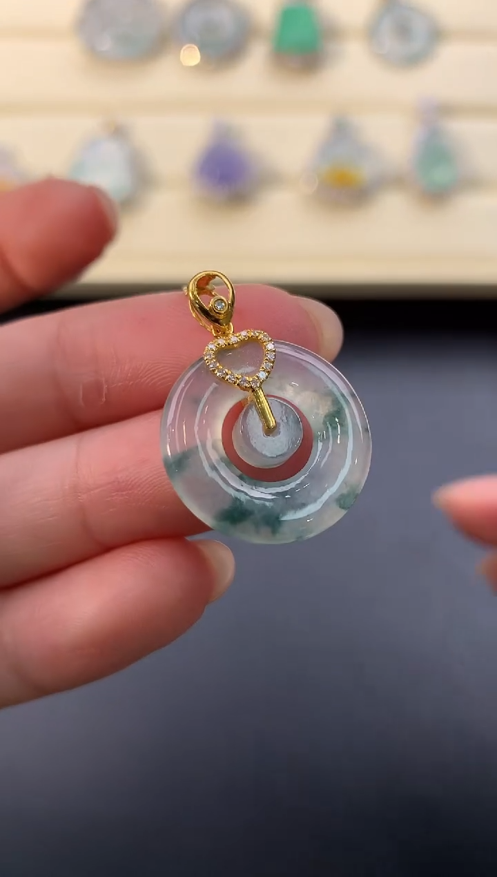 【闪购商品】翡翠颈饰18K金镶嵌D710      