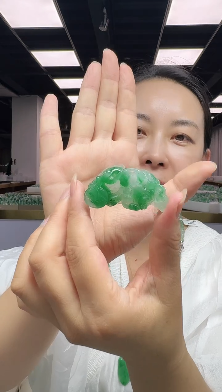 吊坠(不含链)未镶嵌石英质玉貔貅 随机发货 多样性发其一