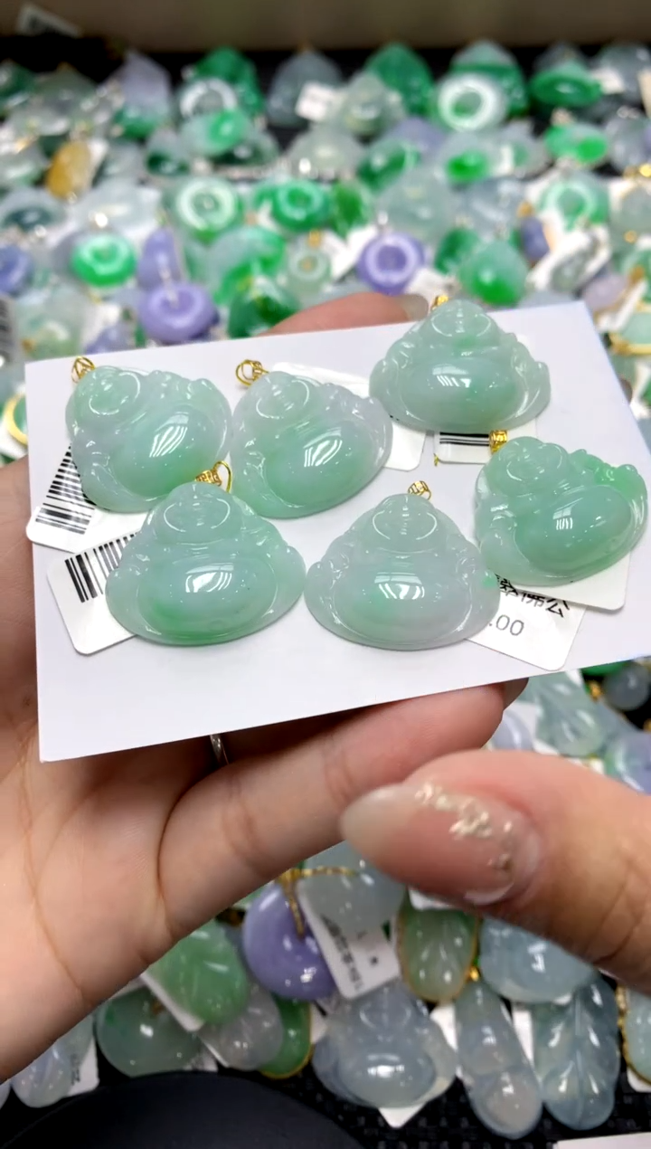 【闪购商品】翡翠颈饰18K金镶嵌11111111（多样性发其一）1