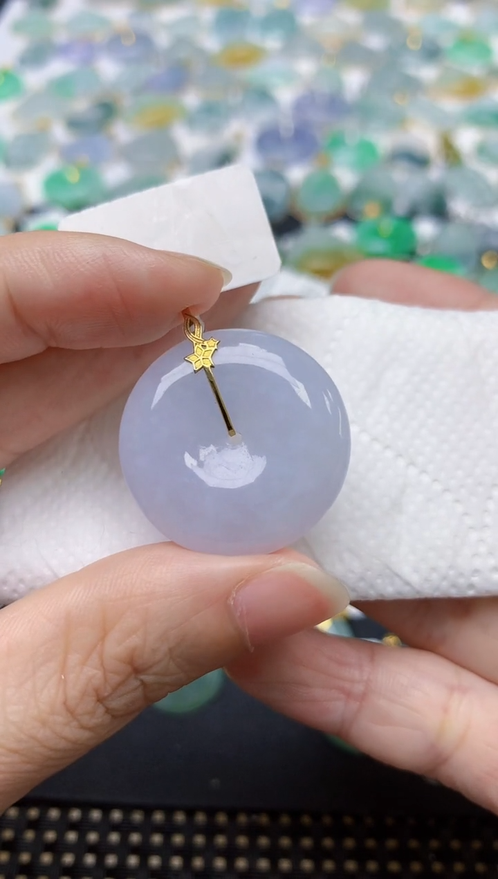 翡翠18K金镶嵌颈饰天然缅甸A货翡翠