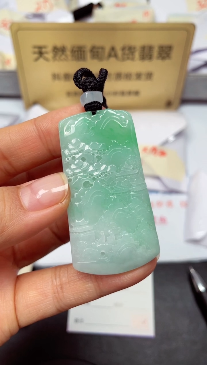 颈饰未镶嵌翡翠天然缅甸翡翠A货