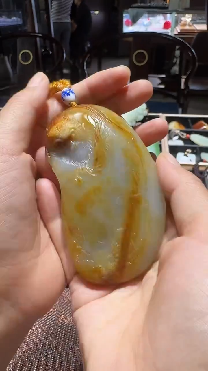未镶嵌和田玉把件吊坠