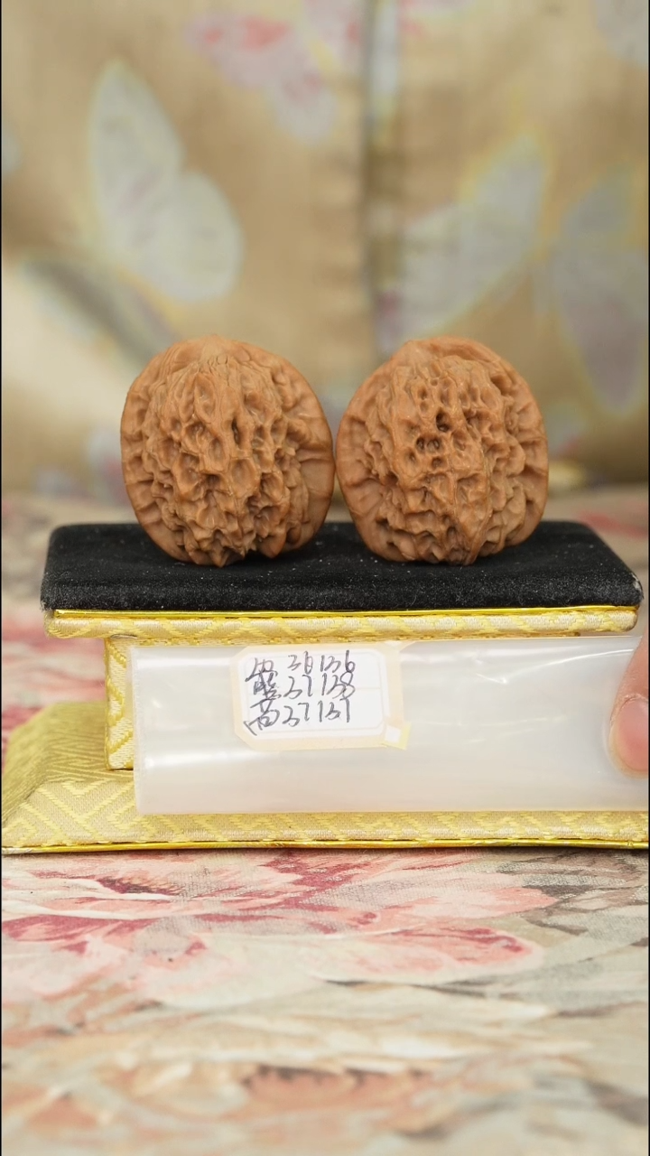 【闪购商品】文玩核桃把件非嫁接马老四